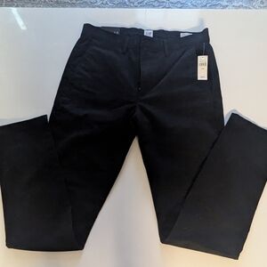 GAP Men’s Black Straight Fit Pants